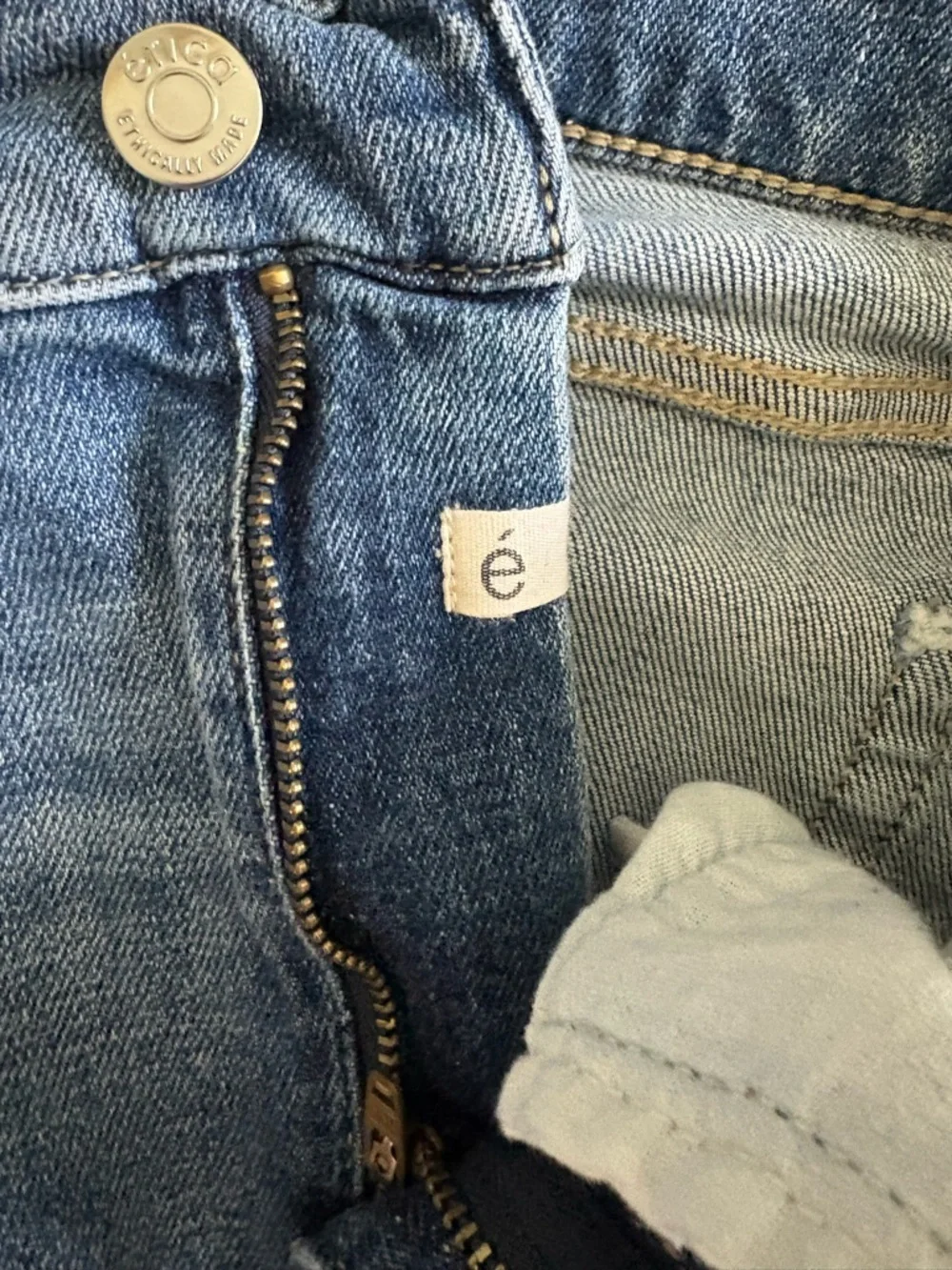 Rae Clean Straight Etica jeans - Picture 7 of 8